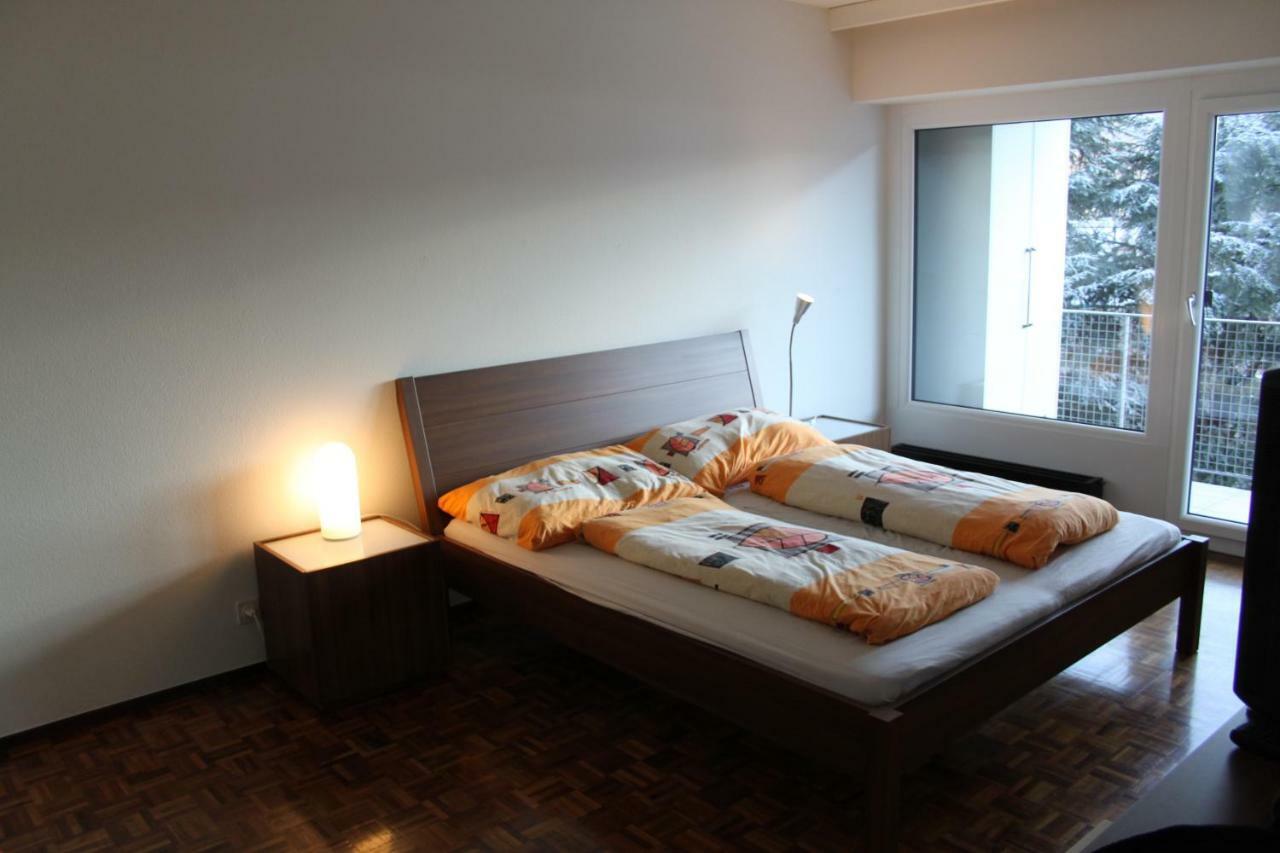 Lichtdurchflutete Ferienwohnung Mit Panorama-Sicht Und Schwimmbad/Sauna Muralto Luaran gambar